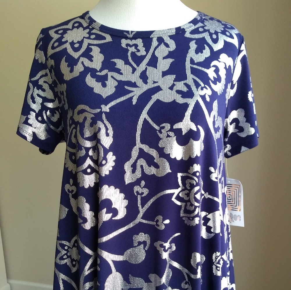 🎄Lularoe elegant Carly 👗- midnight blue & silver